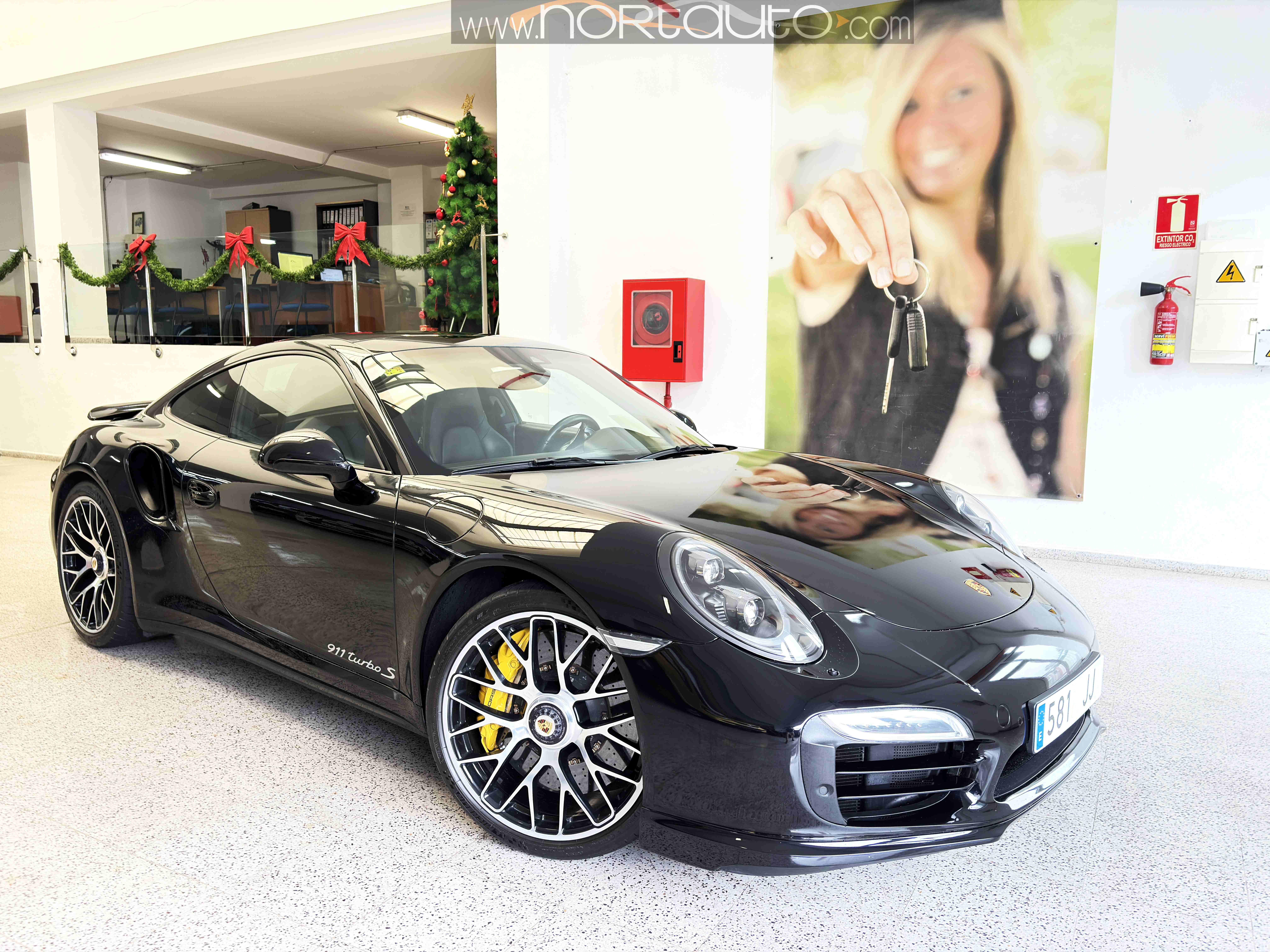 PORSCHE 911 Turbo S Coupe