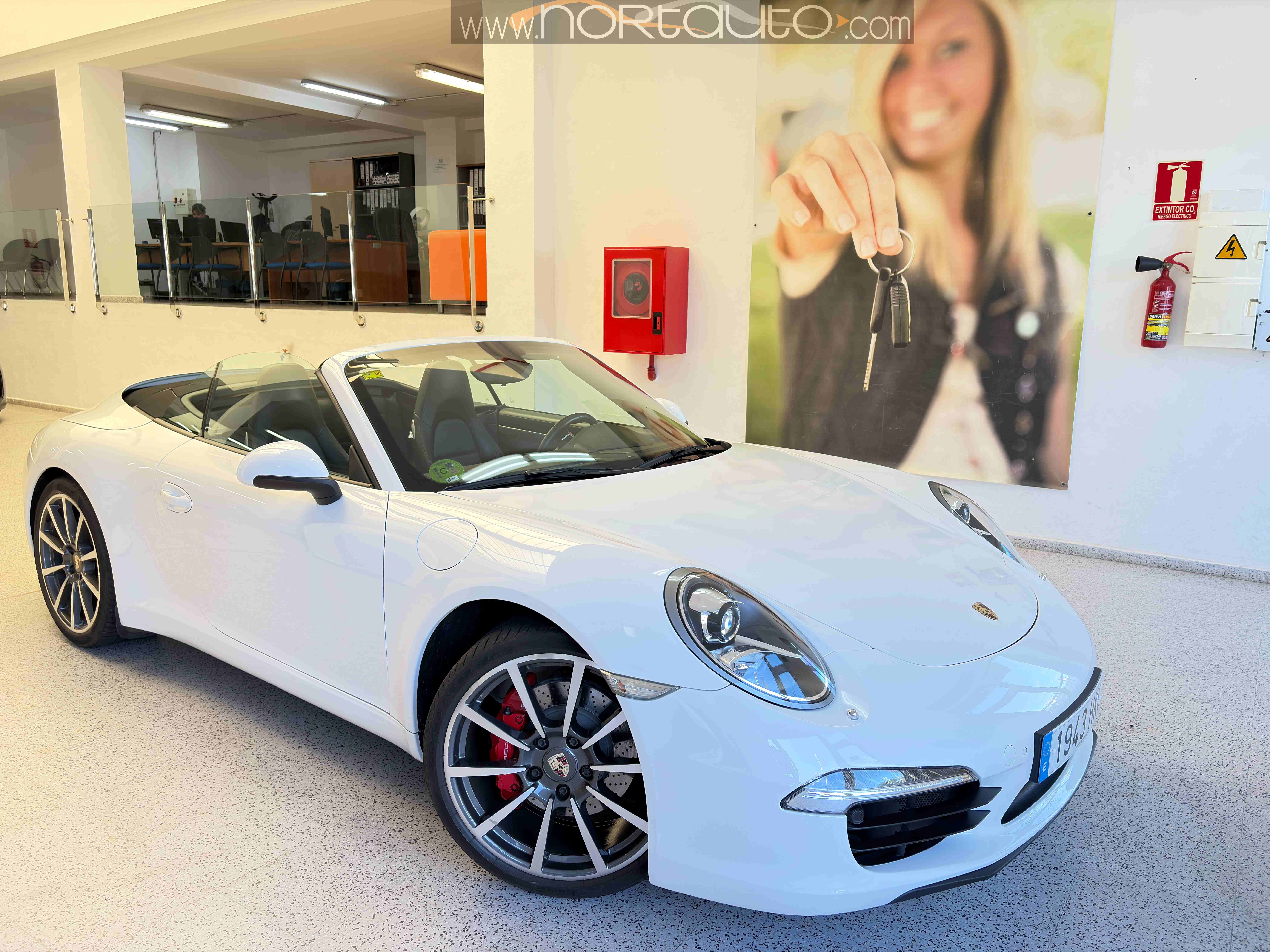PORSCHE 911 3.8 Carrera S Cabriolet